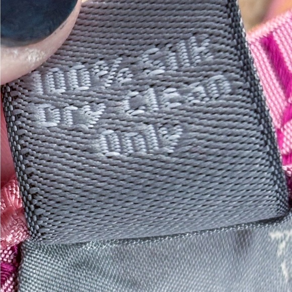 Hickey Freeman Pink Fuchsia Oval Chevron Silk Tie Necktie Preppy Whimsical Fun - Picture 3 of 6